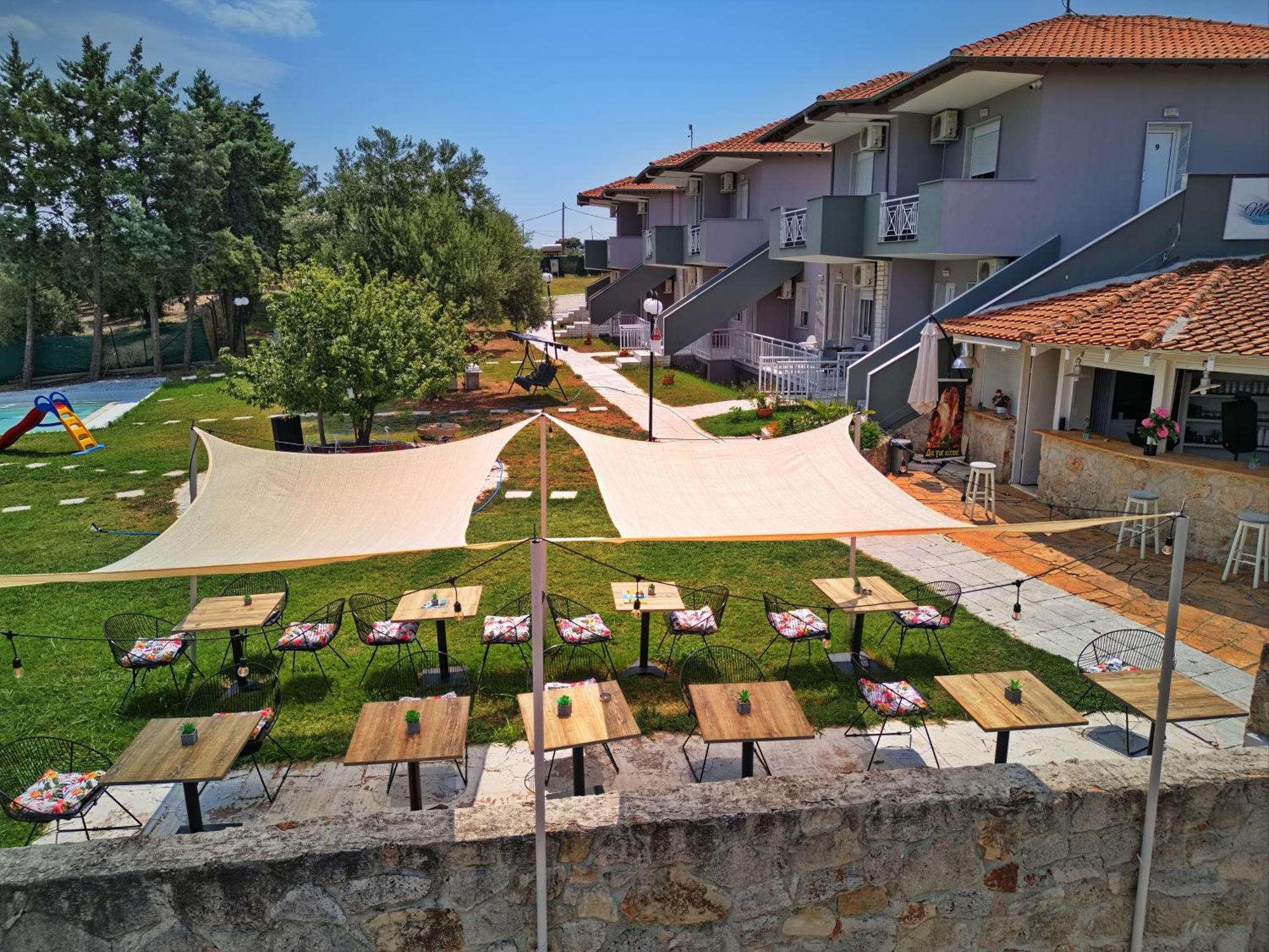 Marele Hills Apartments Nea Fokea Exterior foto