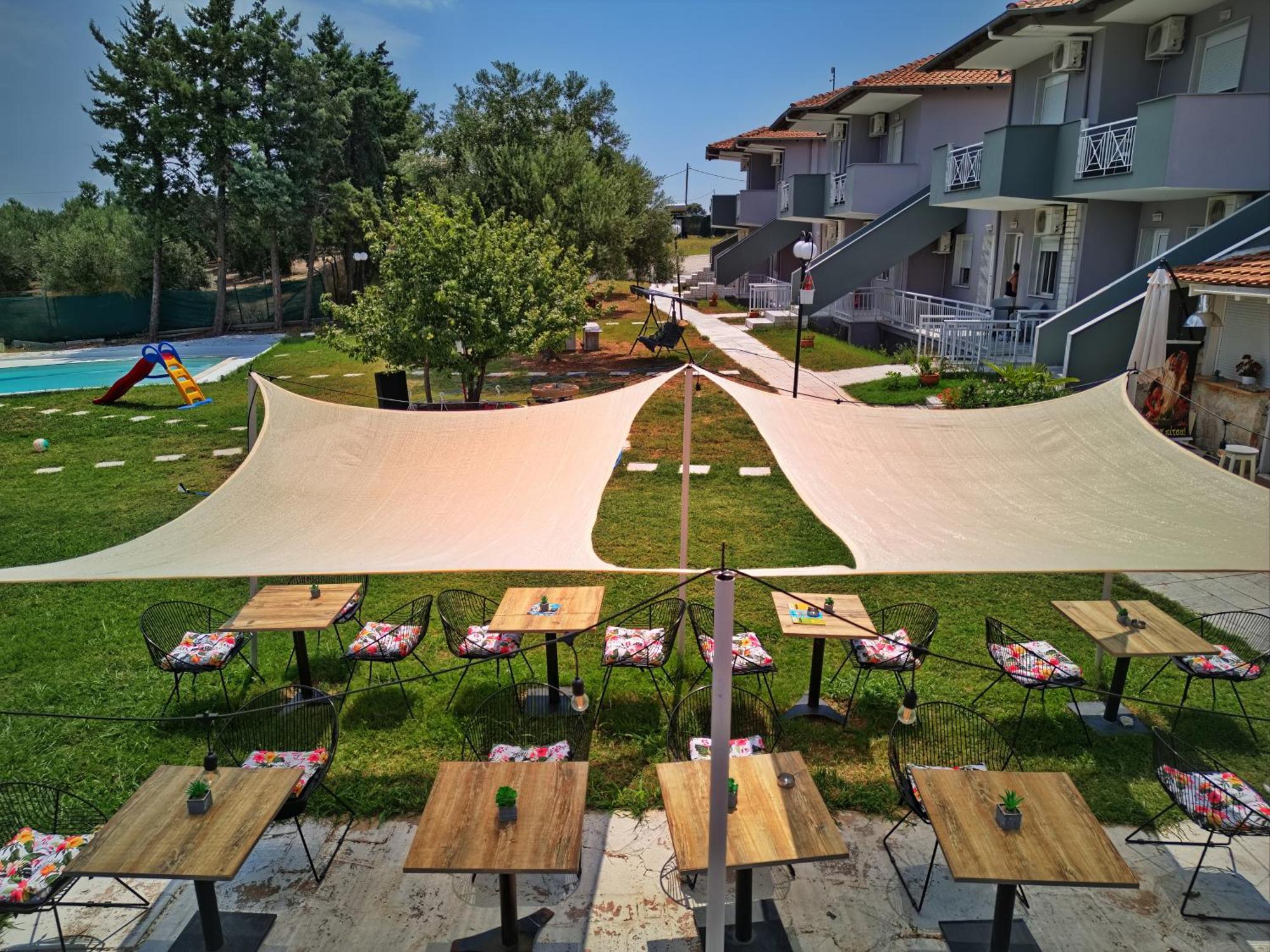 Marele Hills Apartments Nea Fokea Exterior foto